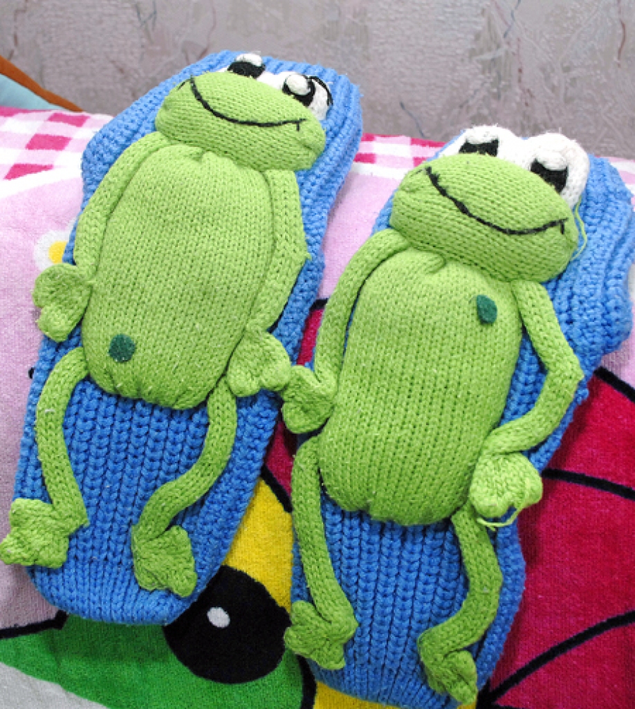 Vardītes arī uz cimdiem.