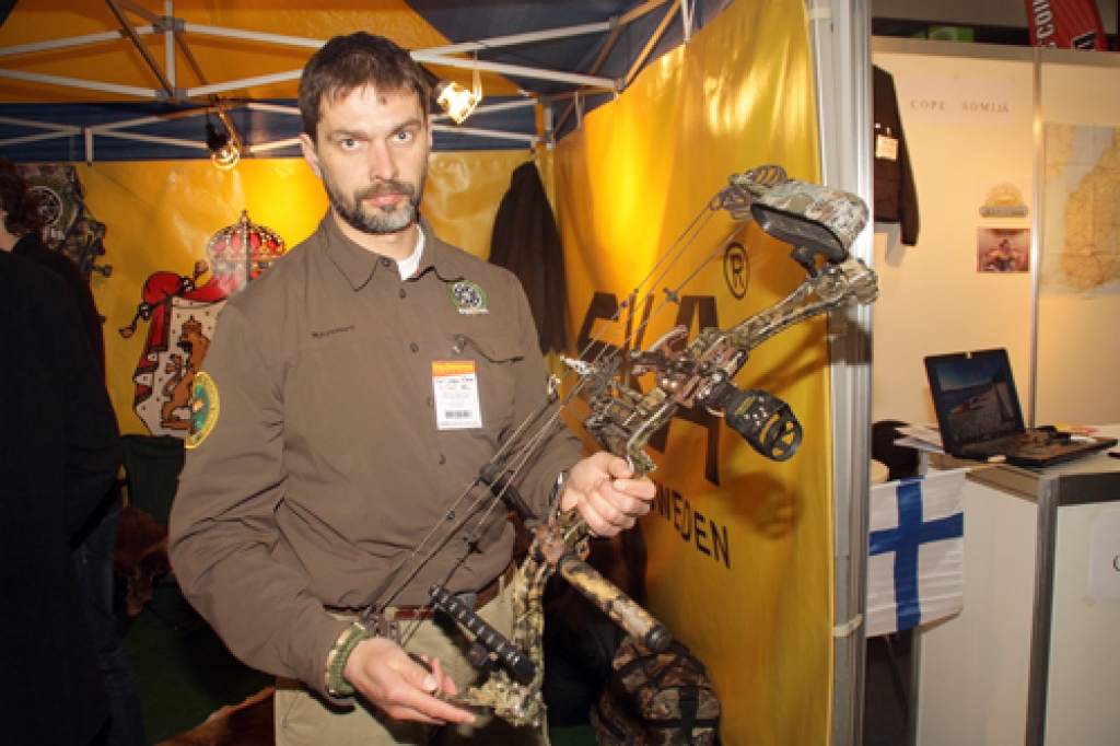 Jānis Kļaviņš uzskata, ka mūsdienu loks šāviena spara ziņā ir ļoti spēcīgs medību ierocis. 