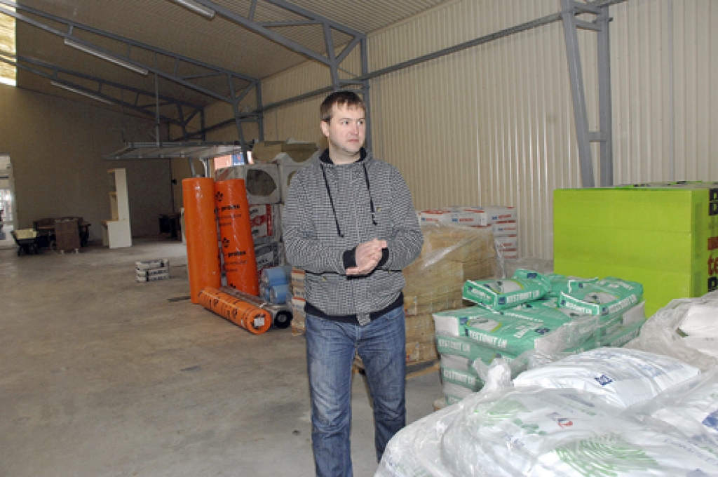 Artis Dīcmanis sadarbojas ar uzņēmumu «Duklavs un Co», labiekārtojot Bauskas veco tirgu. 
Autors: Ivars Bogdanovs