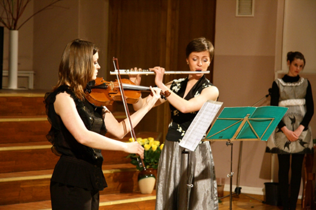 Iespaidīgs bija pedagoģu Jekaterinas Šatas, Zanes Jurēvicas un Evijas Bonātes priekšnesums.
Autors: Linda Kaufmane