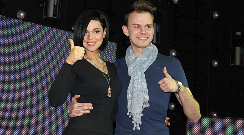 Šonedēļ Maskavā norisinājās starptautiskā jauno dziedātāju konkursa «Jaunais vilnis 2013» atlase, kurā tiesības pārstāvēt Latviju jūlija beigās notiekošajā muzikālajā sacensībā konkurencē ar LNT šova «O! Kartes Akadēmija» uzvarētāju Samantu Tīnu ieguva bijušais grupas «PeR» dalībnieks Pēteris Upelnieks. 
Autors: publicitātes foto