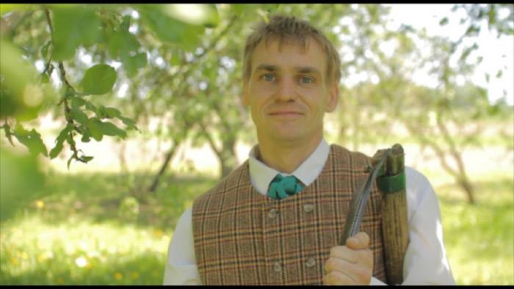 Spēles pirmajā sezonā brīvo saimnieku vidū bija arī Oskars Dombrovskis no Vecumniekiem.
Autors: kasjauns.lv