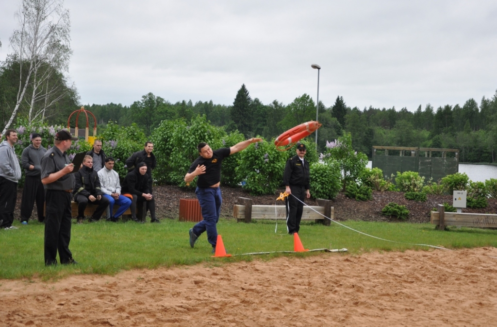 Ikgadējā Vecumnieku kausa izcīņā sestdien, 25. maijā, uzvaru svinēja mājnieki, pārspējot kolēģu komandas no Bauskas, Iecavas, Jelgavas, Skaistkalnes un Vecsaules.