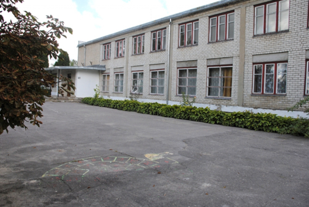 Nu jau likvidētās Bērzu skolas ēka pirms gadiem.
Autors: no «Bauskas Dzīves» arhīva.