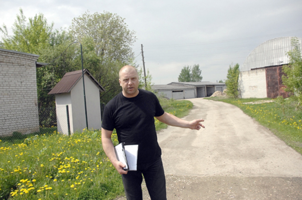 Guntis Macpans, automobiļu apkopes un remonta pakalpojumu servisa īpašnieks, ir gandarīts par notiekošajiem un plānotajiem uzlabojumiem elektroapgādē Saulainē.