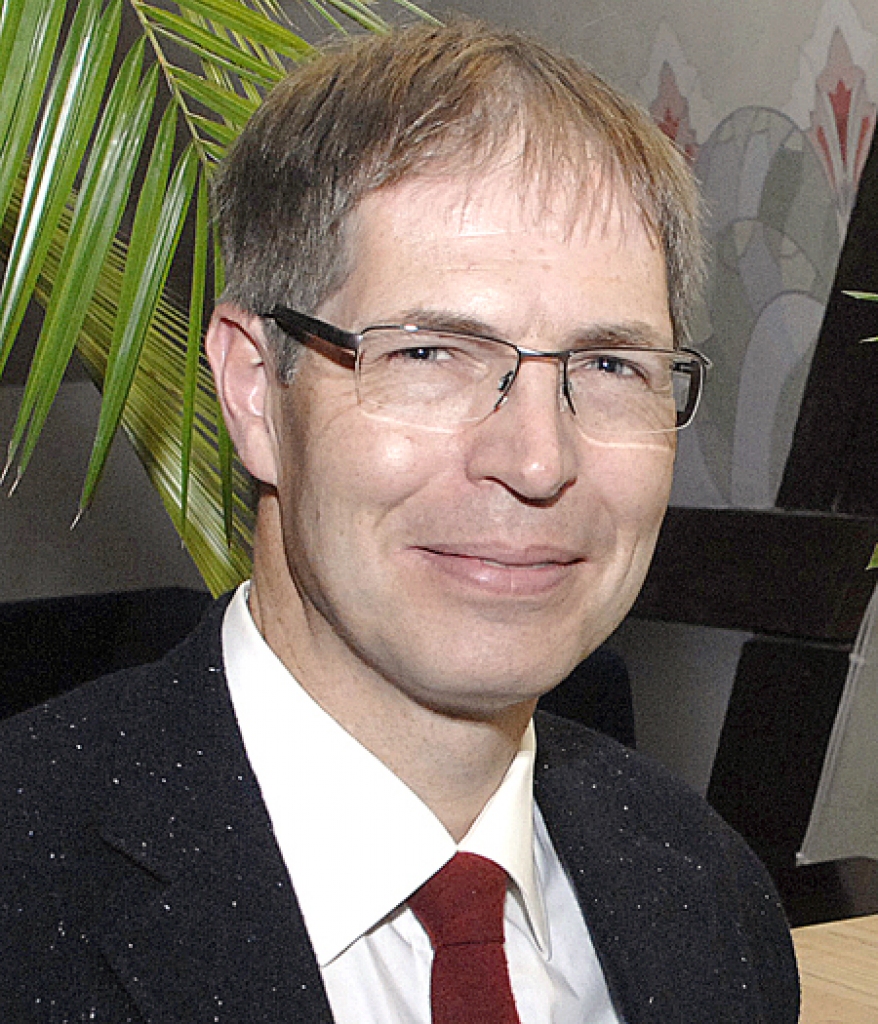 Agris Pētersons, Vecumnieku novada SIA «Campo» vadītājs, konkursā «Sējējs 2012» saņēma veicināšanas balvu.