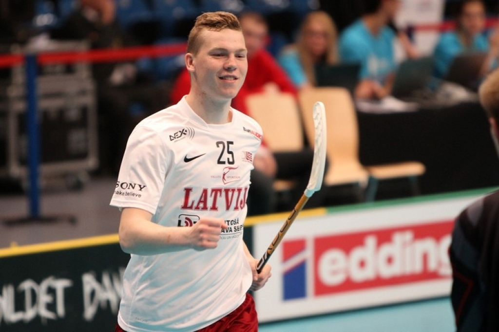 Toms Niedre Latvijas U19 izlases sastāvā piedalījās Pasaules čempionātā florbolā. 
Autors: florball.lv