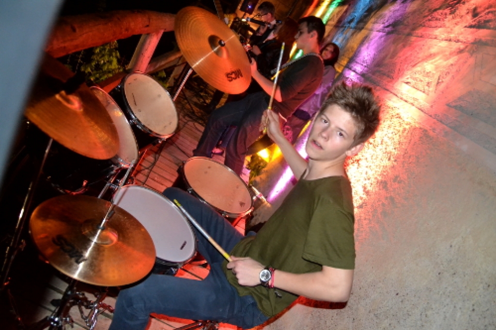 Bauskas pilī Muzeju naktī šogad bija izvēlēta neierasta koncerta vieta, kas, iespējams, piesaistīja daudzu apmeklētāju uzmanību. 
Autors: Kristaps Ābelnieks