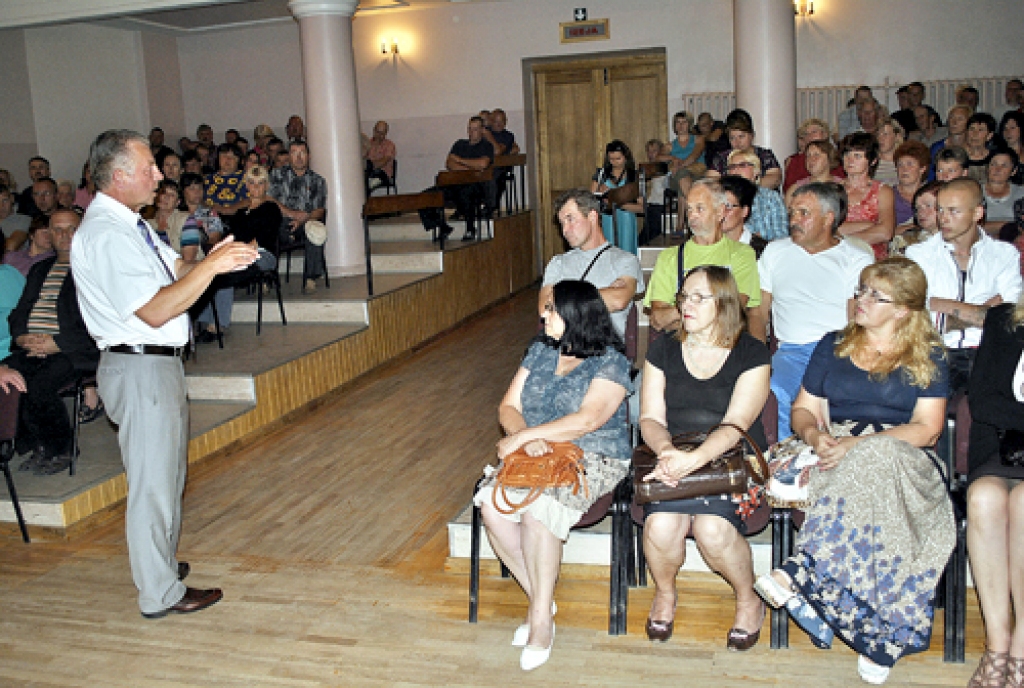 Egils Pukinskis, SIA «Vides serviss» valdes loceklis, sanākušajiem skaidro – izmantojot SIA «Bauskas namsaimnieks» kapacitāti, plānots sasniegt augstus mērķus.