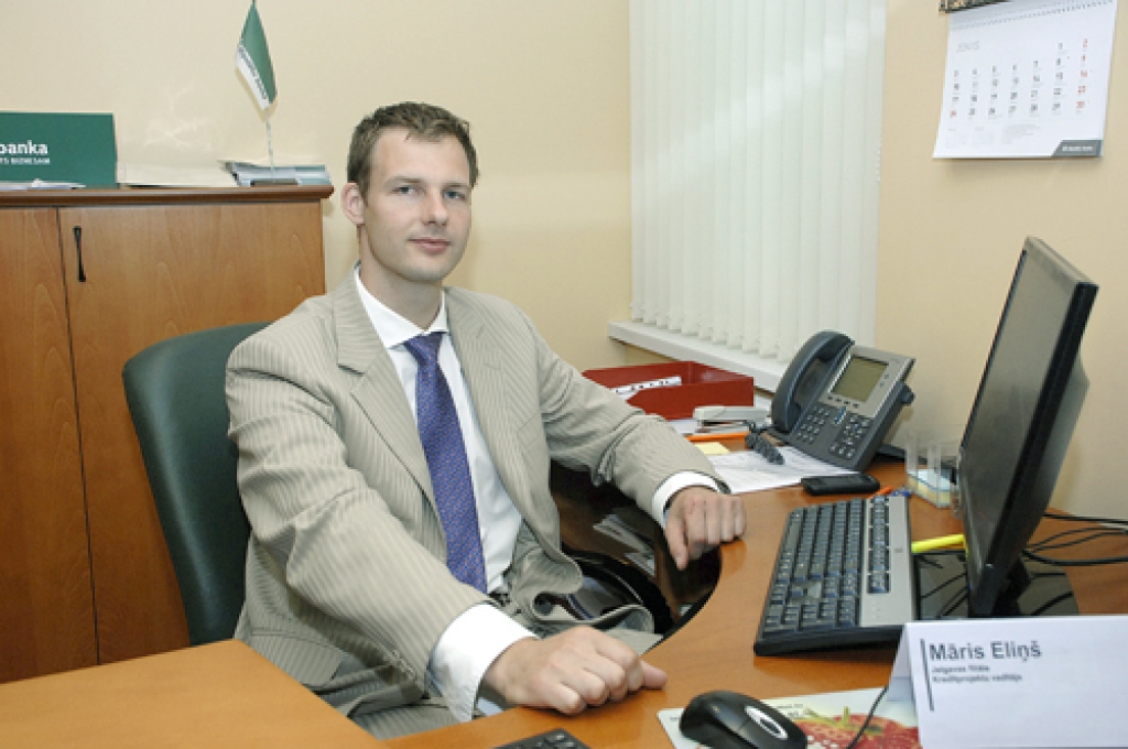Māris Eliņš, Hipotēku bankas konsultants, atzīst, ka vēlētos lielāku iedzīvotāju aktivitāti atbalsta programmu izmantošanā.