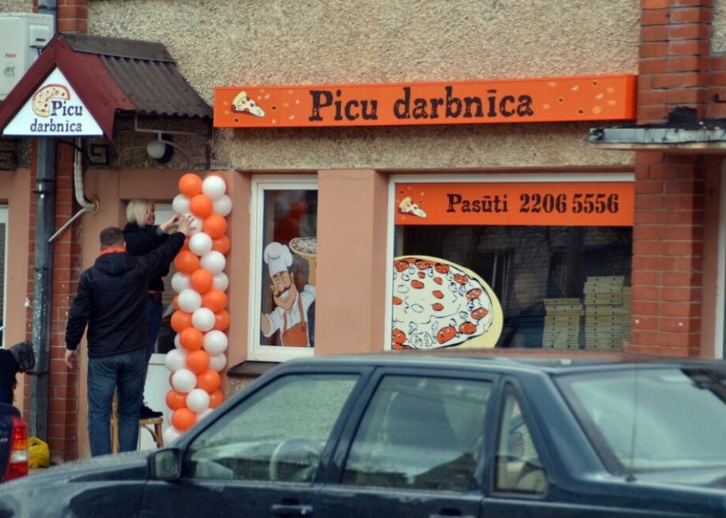 Bauskā teju divus mēnešus atkal darbojas picērija.
Autors: Kristaps Ābelnieks