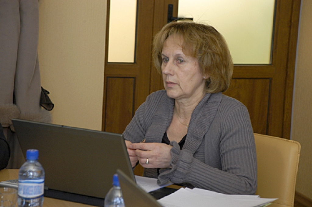 Bauskas novada pašvaldības izpilddirektore Dagnija Ludrika no 25. jūnija neatrodas darbā. Viņa iesniegusi darba nespējas lapu. Pirms tam sarunā ar novada domes priekšsēdētāju Raiti Ābelnieku viņa bija vienojusies, ka jūlijā dosies atvaļinājumā, bet 11. septembrī pārtrauks darba attiecības novada domē.
Autors: Ivars Bogdanovs