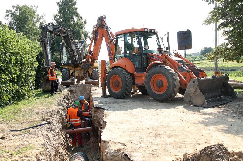 Bauskā, Pionieru un Krasta ielā, rit notiek lietusūdens kanalizācijas savākšanas un novadīšanas sistēmas būvdarbi.
Autors: Uldis Varnevičs