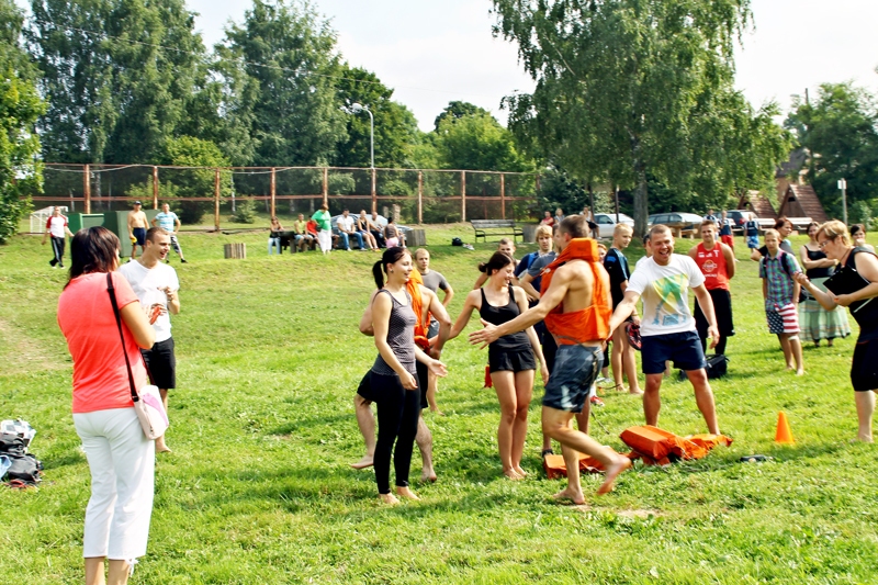 Ceraukstes pagasta komanda finišē lielās stafetes skrējienā. 
Autors: Uldis Varnevičs
