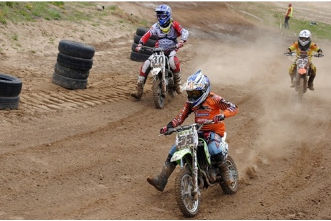 Viens no iepriekšējo gadu motokrosa sacīkšu momentiem Zorģu trasē Iecavā.
Autors: no «Bauskas Dzīves» arhīva