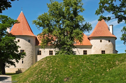 Bauskas pilī restaurācija turpinās.
Autors: no rusantro.com