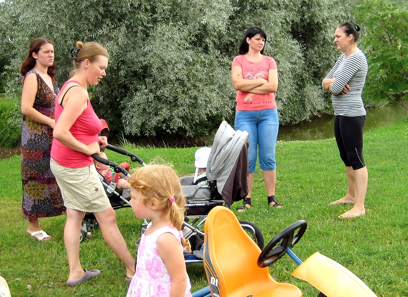 Māmiņas ar bērniem pavadīja laiku «Labirintu» skaistajā vidē.
Autors: no bibliotēkas arhīva