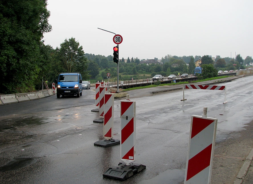 Satiksme pa pagaidu tiltu pār Mūsu tika atklāta otrdien, 20. augustā plkst. 16.50.
Autors: Vilnis Auzāns