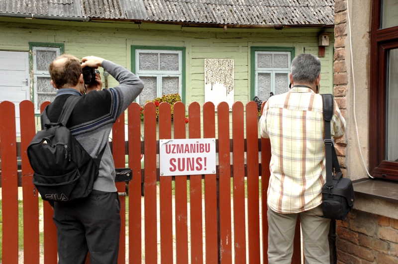 Patiesi dzīvas bildes iegūšanai meistari ir gatavi riskēt.
Autors: Foto – Ivars Bogdanovs