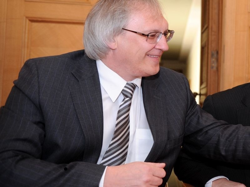 Nupat Rundāles novada domes priekšsēdētājs Aivars Okmanis atgriezās no komandējuma Krievijā, savukārt sestdien dosies uz Lietuvu. 