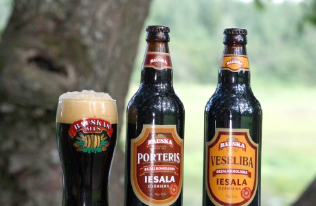«Bauskas alus» ražotie iesala dzērieni guvuši ļoti augstu novērtējumu.
Autors: Foto no «Bauskas Dzīves» arhīva.