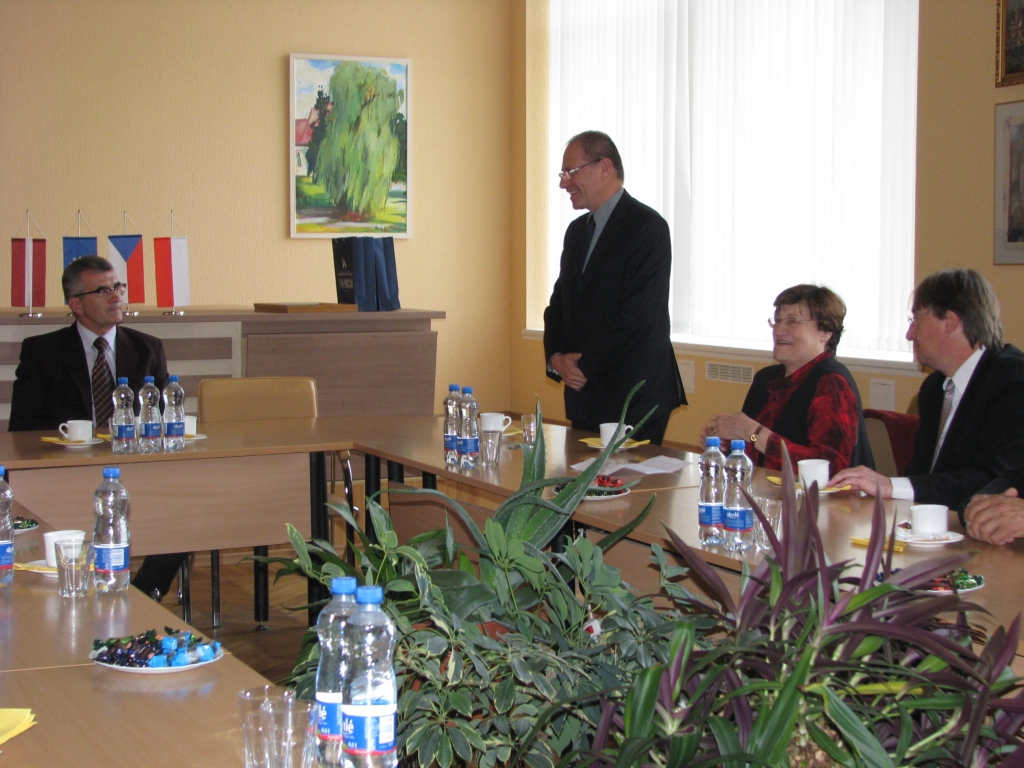 Nāhodas pašvaldības vadītāja vietnieks Tomass Šuberts pateicas Bauskas pašvaldībai par laipno uzņemšanu.


Autors: Vilnis Auzāns