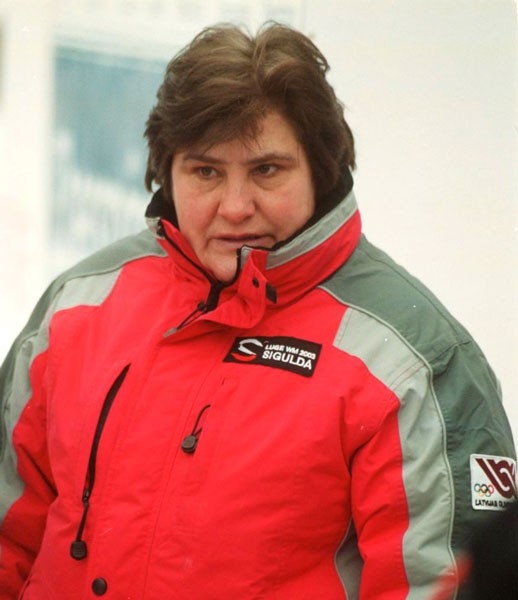 Vera Zozuļa - pirmā sportiste, kura ziemas Olimpiskajās spēlēs Latvijai atnesusi zelta medaļu.
Autors: no russkije.lv