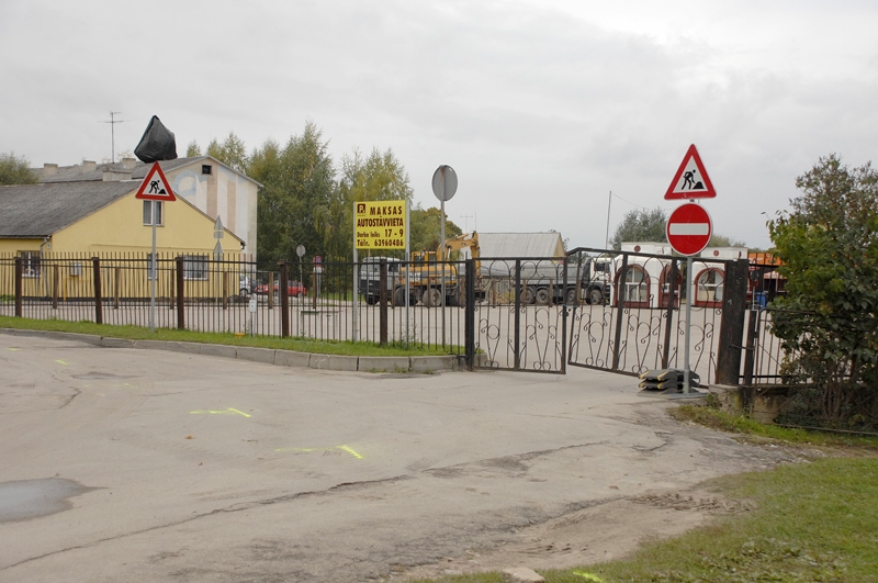 Līdz 2.oktobrim Bauskā būs slēgta iebrauktuve Bauzes tirgū no Salātu ielas puses.
Autors: Ivars Bogdanovs