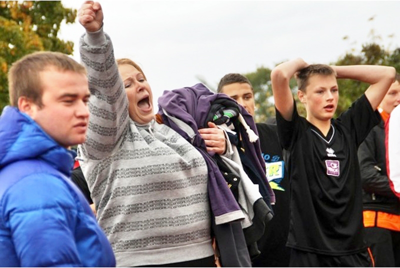 Olimpiskā diena Latvijā bija septembra nogalē. Tās dalībnieki ne tikai sportoja, bet varēja arī iesniegt darbus radošajā konkursā «Esam sportiska ģimene». Fotogrāfiju konkursā bija pieteikti 35 attēli, uzvarējis ir Uldis Varnevičs no Bauskas. 
Autors: Uldis Varnevičs