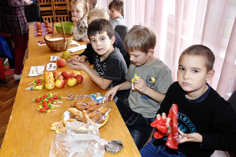Bērniem patika tradicionālais Mārtiņdienas tirgus. 
Autors: Ivars Bogdanovs