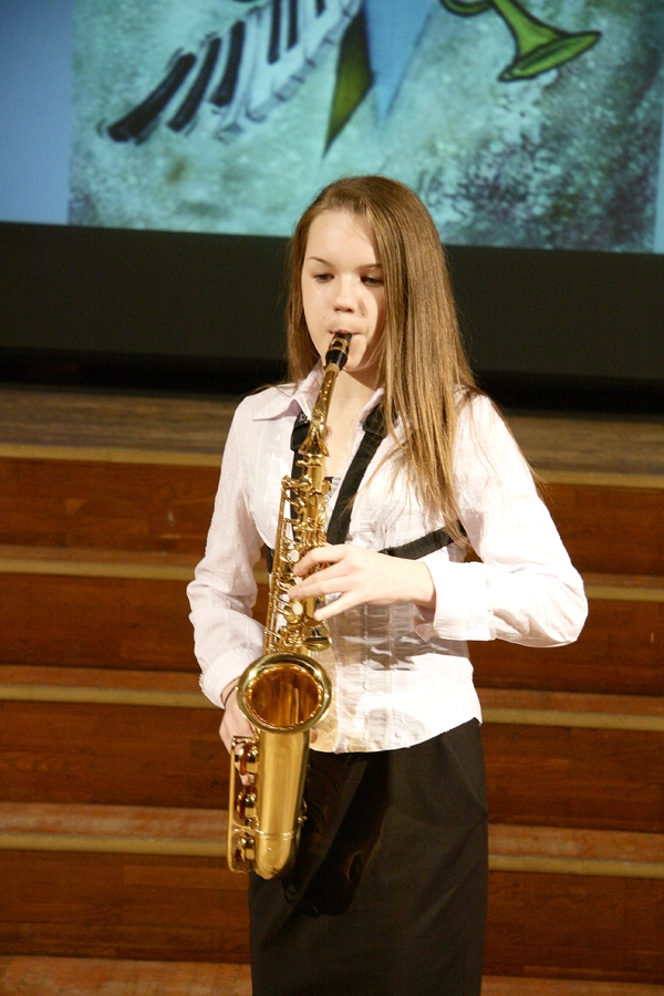 Rūta Dāboliņa, Bauskas mūzikas skolas 5. saksofona klases audzēkne.
Autors: no albuma