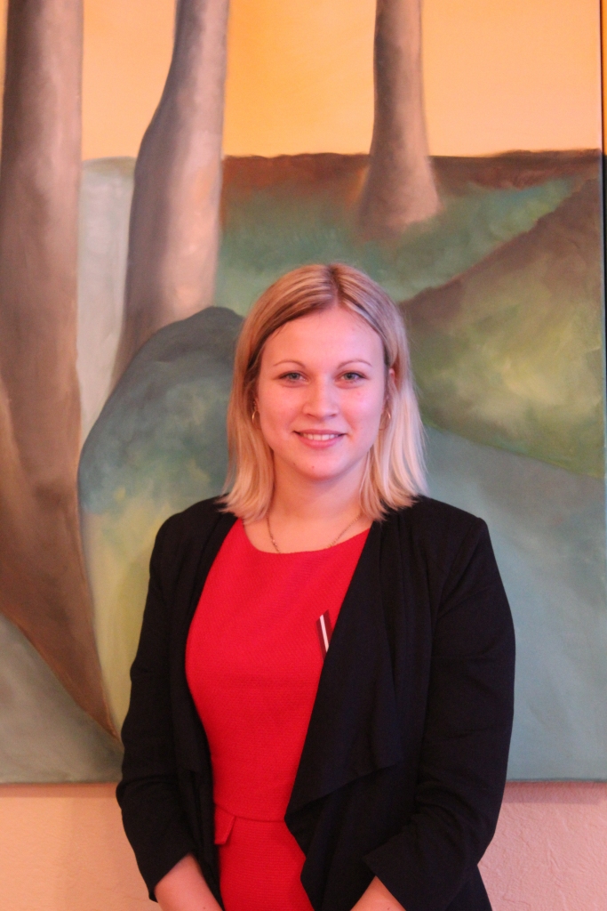 Eva Vlasova apvienos sabiedrisko attiecību un jaunatnes lietu speciālistes amatu. 
Autors: No albuma.