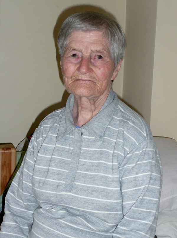 ALISE KAKLĒNA.
Autors: Lauma Ieveniece