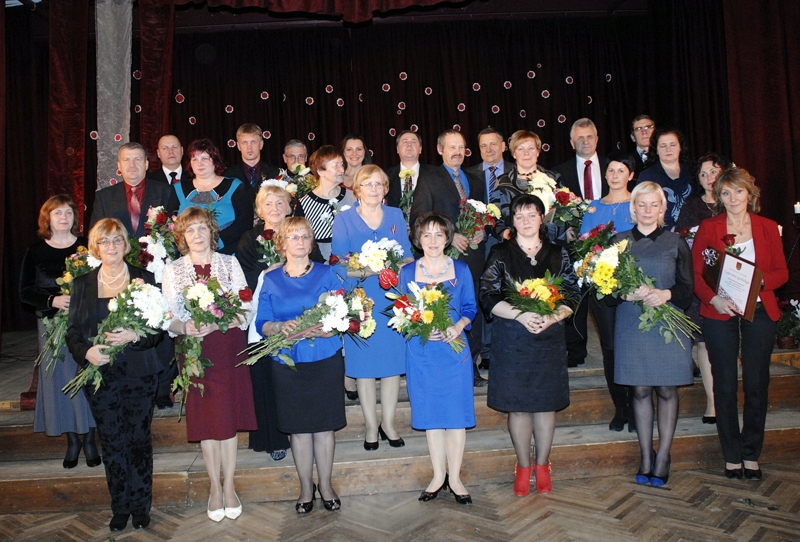 Pateicības, uzslavas un ziedus šogad saņēma Rundāles novada 27 darbīgie ļaudis.
Autors: Foto – Ivars Bogdanovs