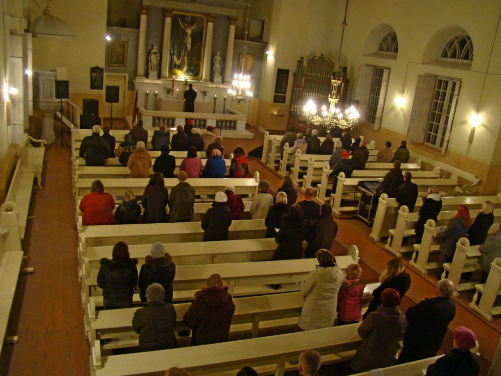 Dievkalpojumā Vecumnieku evaņģēliski luteriskajā baznīcā 24. novembrī.
Autors: Alvis Vītols