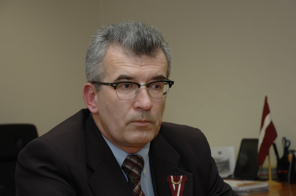 Uzņemoties politisko atbildību un paziņojot par demisiju, Ministru prezidents Valdis Dombrovskis (V) ir rīkojies godprātīgi,  domā Bauskas novada domes priekšsēdētājs Raitis Ābelnieks (VL-TB/LNNK).
Autors: Ivars Bogdanovs