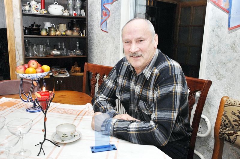 Jānis Mauriņš ar apbalvojumu – «Lielzeltiņu» 2007. gada labākais darbinieks. Tas tika pasniegts komplektā ar ceļojumu uz Ēģipti.
Autors: Ivars Bogdanovs