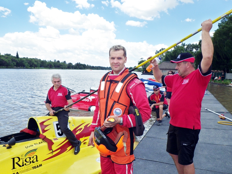 Uvis Slakteris. F2 pasaules čempionāta pēdējā posmā ieguva 6. vietu. 
Autors: no «Riga Powerboat team» arhīva