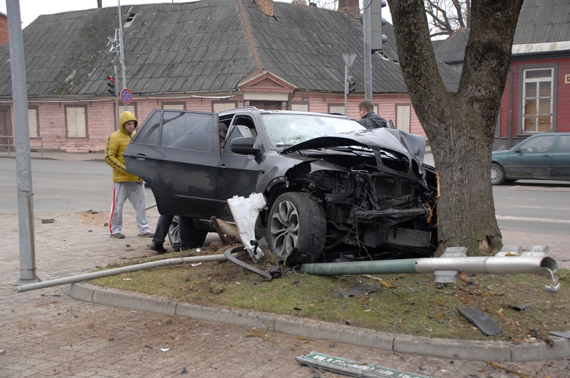 Bauskā, Kalna un Plūdoņa ielas krustojumā, šī avārija notika 27. decembrī.
Autors: Ivars Bogdanovs