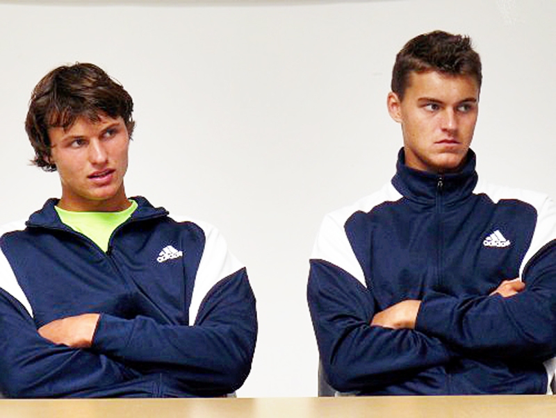 Brāļi Jānis (no kreisās) un Mārtiņš Podži. 
Autors: no sportacentrs.com