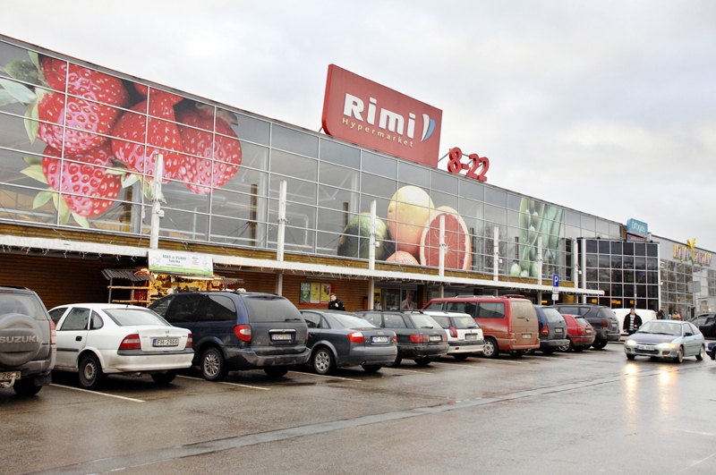 Tirdzniecības centrs «Rimi» Bauskā ir plašākā pārdotuve tuvējos novados, tā drošībai jāpievērš īpaša uzmanība.
Autors: Foto – Ivars Bogdanovs