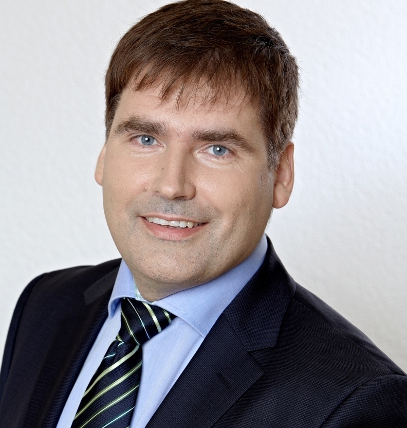 «Ko šobrīd darīt iedzīvotājam? Gaidīt tirgotāju piedāvājumus līdz pat marta sākumam,» skaidro A/S Sadales tīkls valdes loceklis I. Pētersons.