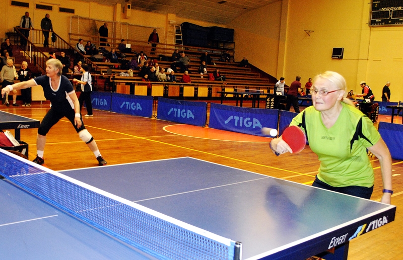 Agafijai Bušai, skolotājai Iecavā, galda teniss ir iecienīts brīvā laika kavēklis, kas dod mundrumu.
Autors: Foto – Juris Iļņickis