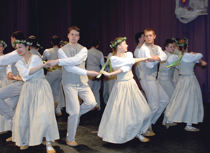 «Mēmelītes» dejotāji.
Autors: no «Bauskas Dzīves» arhīva