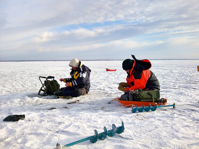 Peipusa ezera skaistums, vēji, straumju un vēju veidotie ledus krāvumi – torosi, kā arī zivis vilina makšķerniekus.
Autors: Foto no kalale.ee.