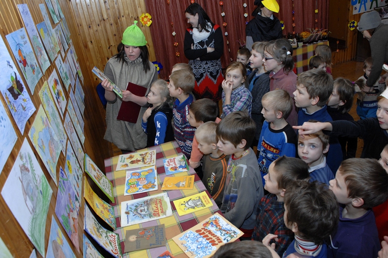 Pamūšas speciālās internātpamatskolas audzēkņi un pedagogi atzīmē Margaritas Stārastes jubileju.
Autors: Ivars Bogdanovs