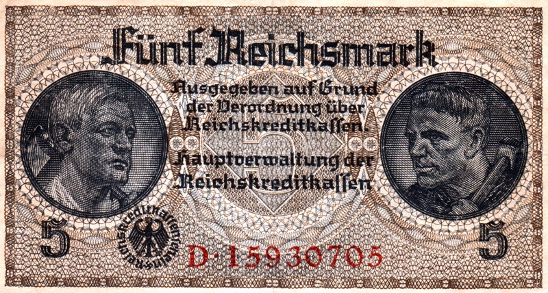 Piecas reihsmarkas.
Autors: Attēls no Bauskas novadpētniecības un mākslas muzeja krājuma.