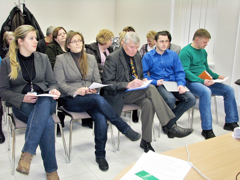 Valsts probācijas dienesta Bauskas teritoriālajā struktūrvienībā februāra beigās uz semināru tika aicināti darba devēji, galvenokārt tie bija pašvaldību pārstāvji.
Autors: Foto – Vilnis Auzāns