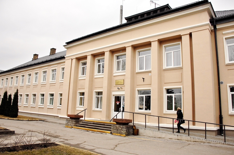 Bauskas slimnīcā daļai strādājošo par janvāra veikumu samaksāts mazāk nekā iepriekšējos mēnešos. Novada dome labojusi iepriekšējo gadu kļūdas, noņemot nelikumīgās piemaksas.
Autors: Foto – Ivars Bogdanovs