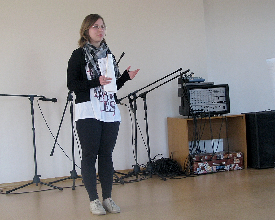 Vidusskolēnu grupā starp diviem kandidātiem pārliecinošākā bija Bauskas Valsts ģimnāzijas audzēkne Patrīcija Avotiņa. 
Autors: Vilnis Auzāns